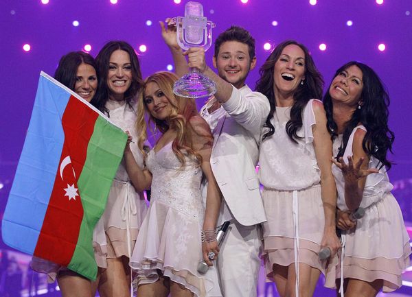 ell & nikki running scared azerbaijan. With 221 points, Azerbaijan